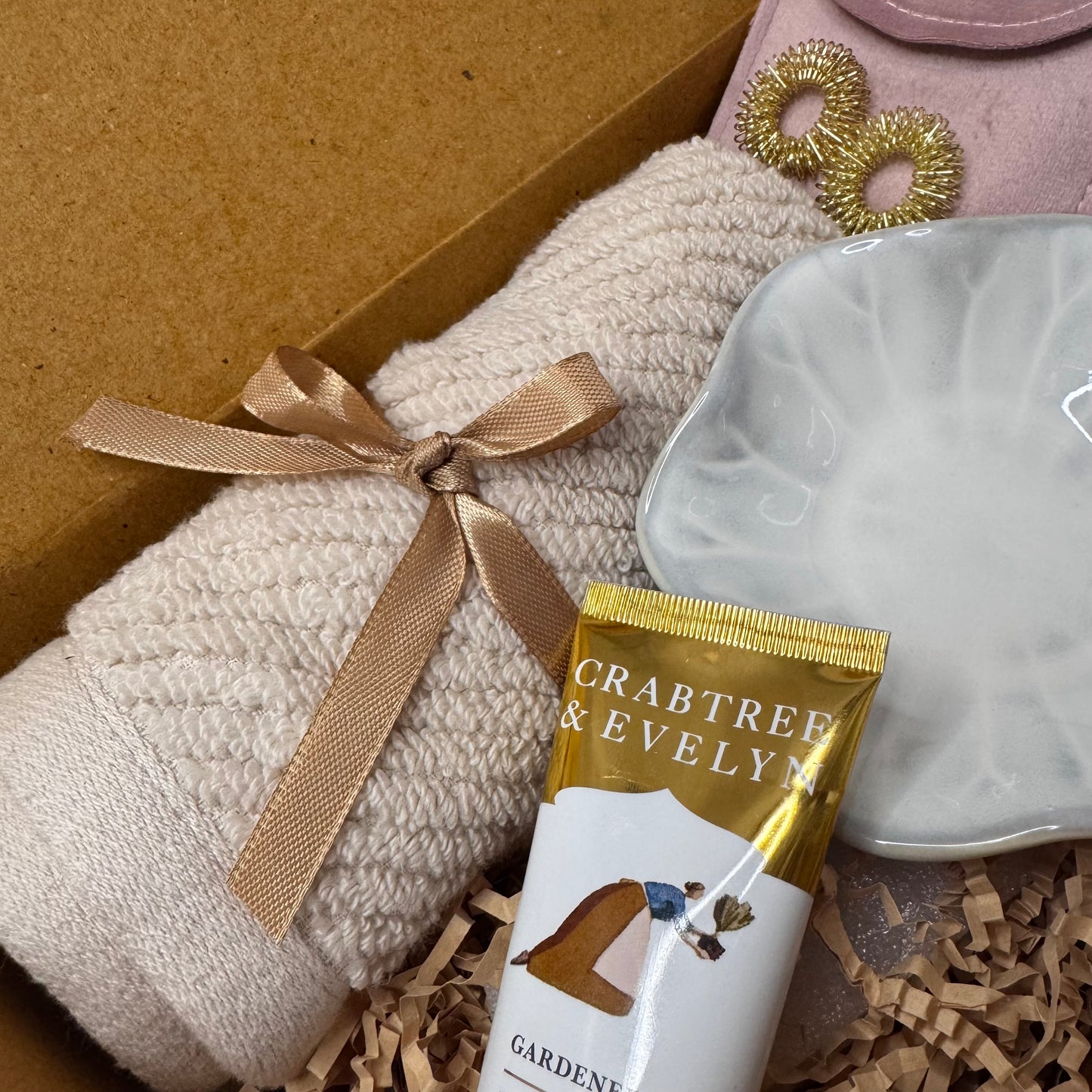 MerciBox | Caring Hands