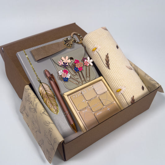 MerciBox | Little Desk Joy